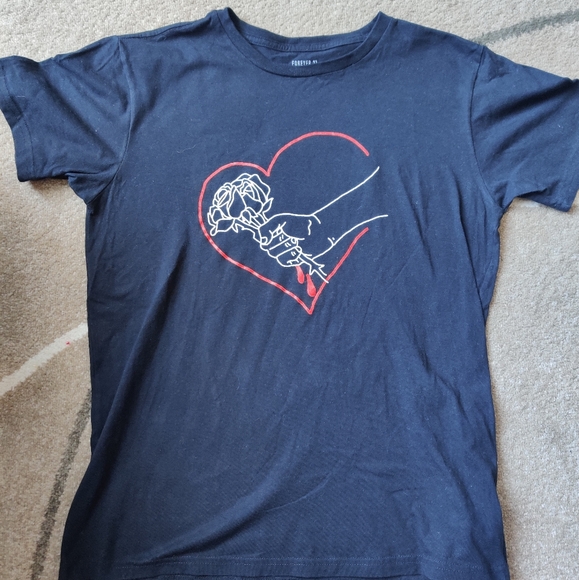 Forever 21 Rose & Heart - Picture 2 of 3